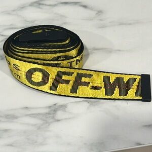 Brand New no tag Off white unisex belt